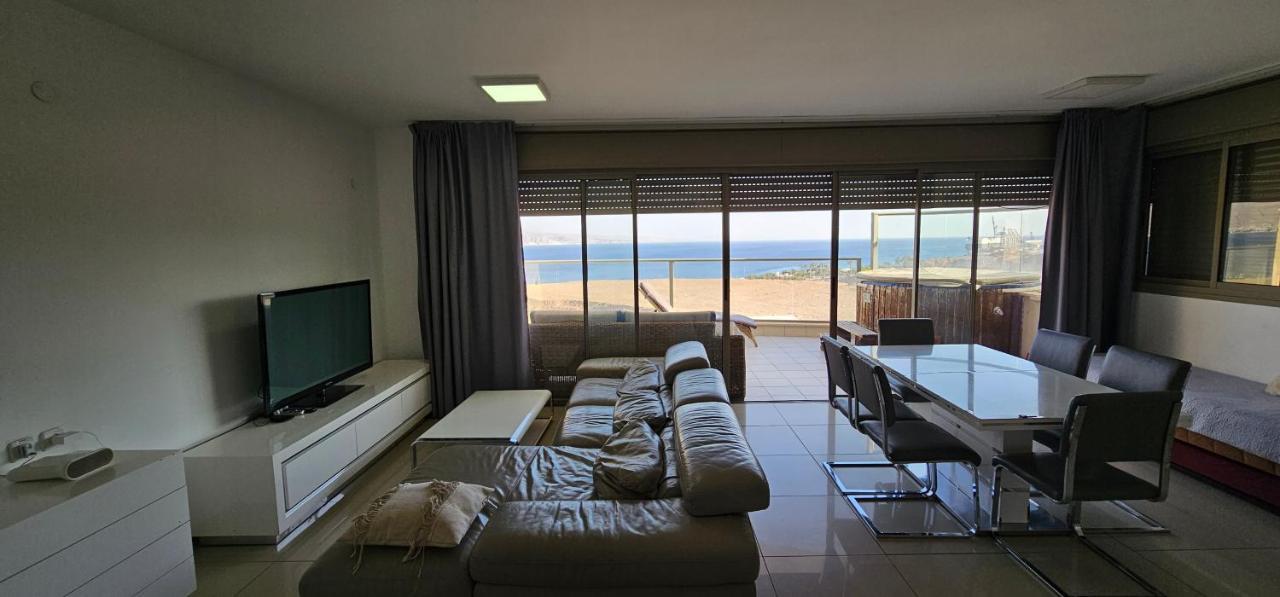 Top-Luxury Exclusive Аpt With Jacuzzi In Front Of The Sea Eilat Exteriör bild