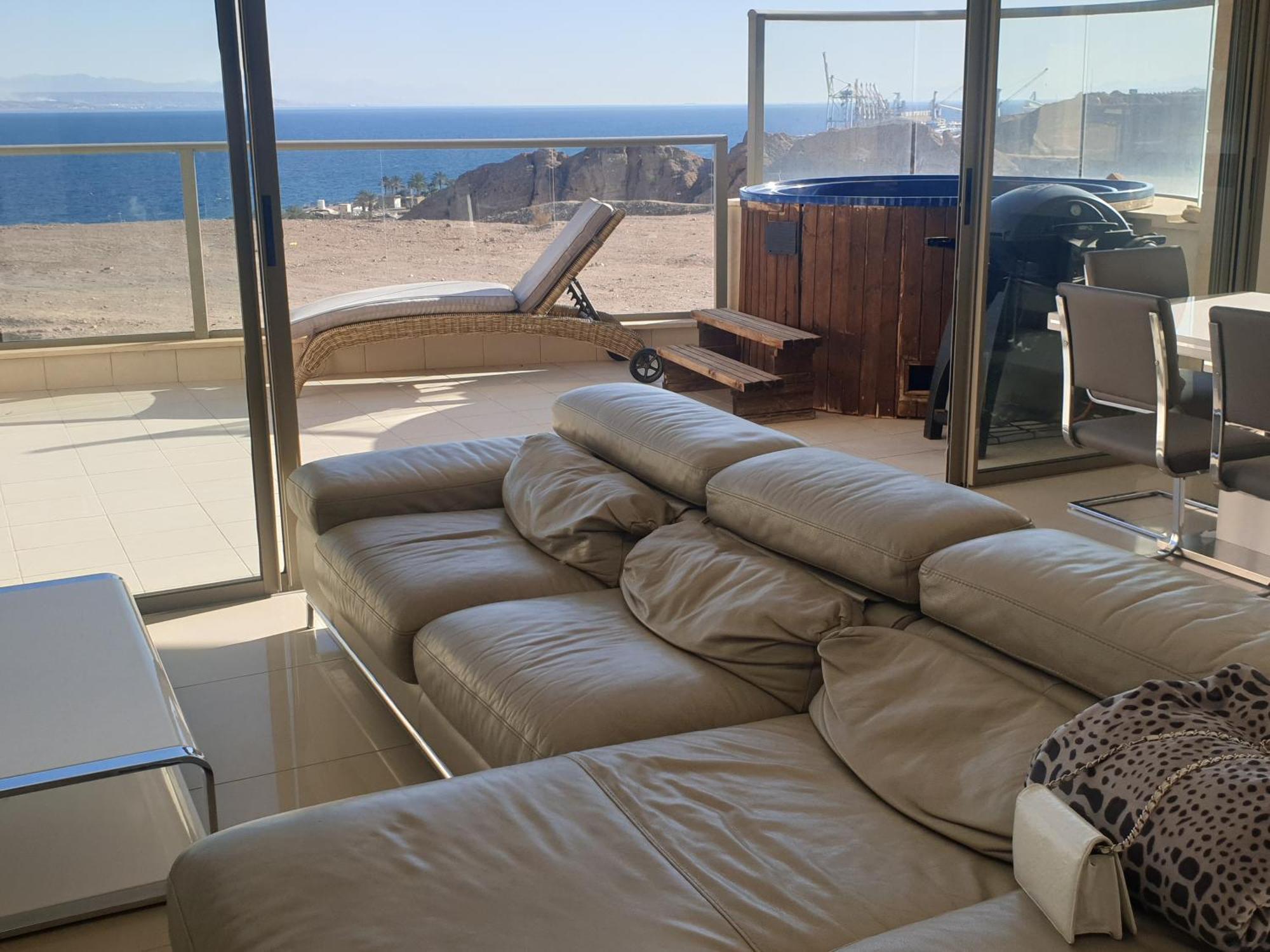 Top-Luxury Exclusive Аpt With Jacuzzi In Front Of The Sea Eilat Exteriör bild